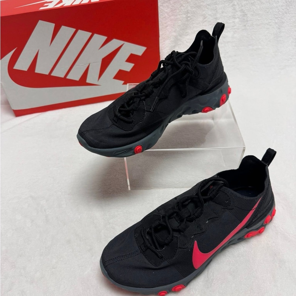Nike Black and Red Athletic Shoes with Mesh Upper